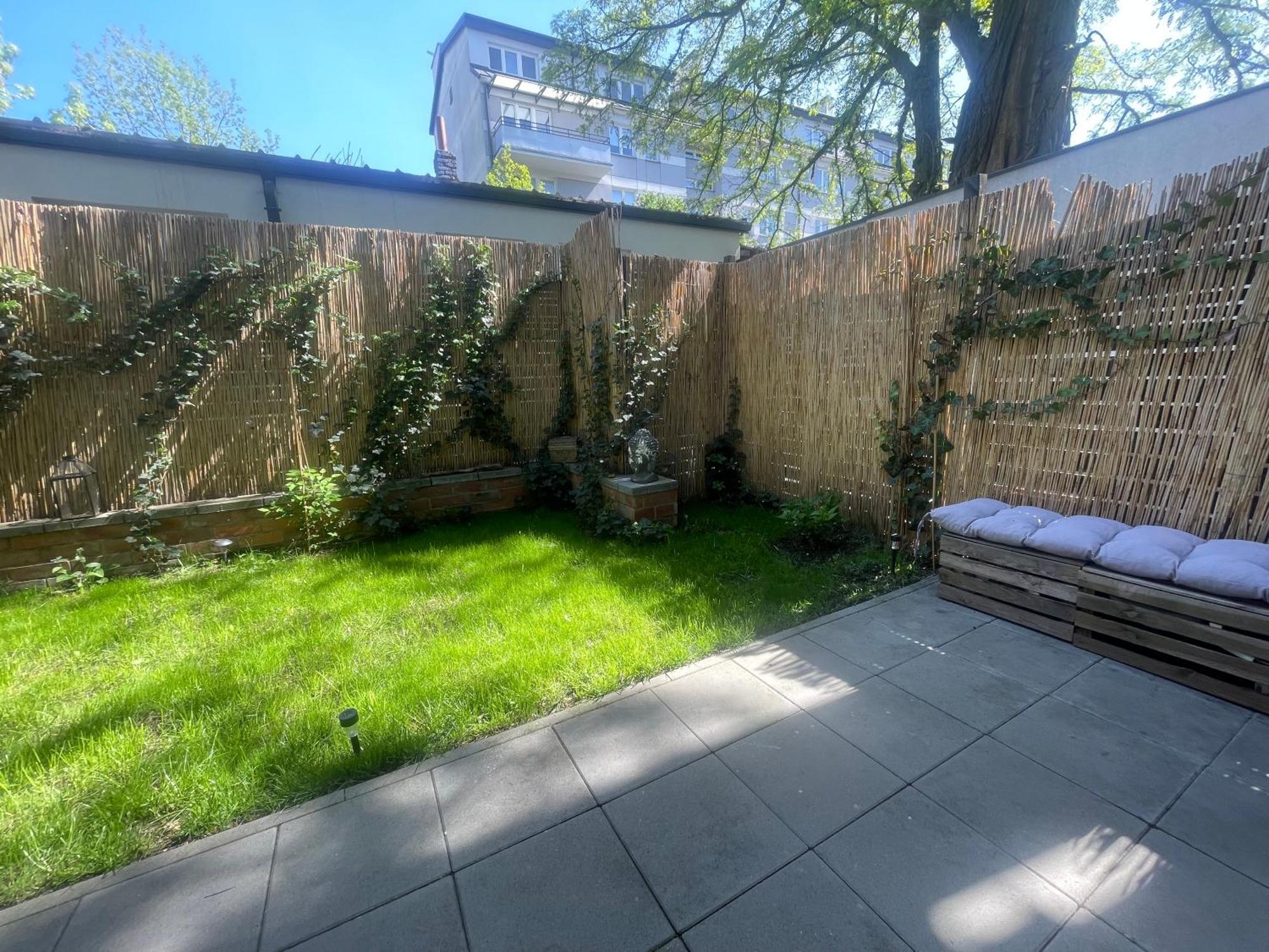 Garden Place Apartment Warsaw Exterior photo